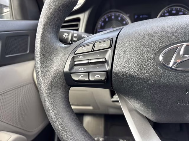 2020 Stellar Silver Hyundai Elantra SE FWD Sedan