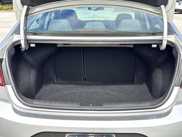 2020 Stellar Silver Hyundai Elantra SE FWD Sedan