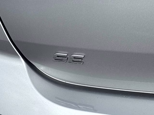 2020 Stellar Silver Hyundai Elantra SE FWD Sedan