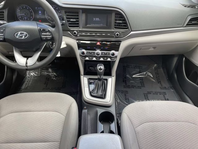 2020 Phantom Black Hyundai Elantra SE FWD Sedan