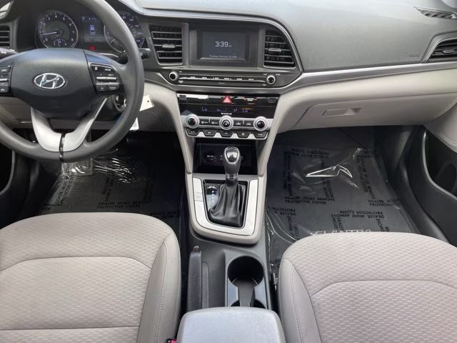 2020 Phantom Black Hyundai Elantra SE FWD Sedan