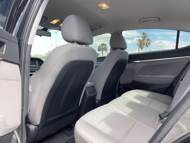 2020 Phantom Black Hyundai Elantra SE FWD Sedan