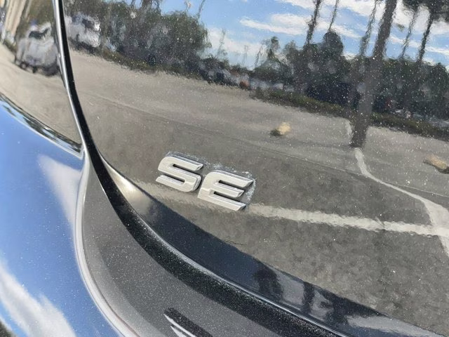 2020 Phantom Black Hyundai Elantra SE FWD Sedan