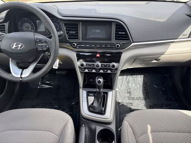 2020 Portofino Gray Hyundai Elantra SE FWD Sedan