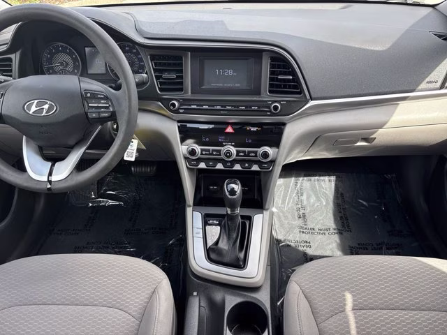 2020 Portofino Gray Hyundai Elantra SE FWD Sedan