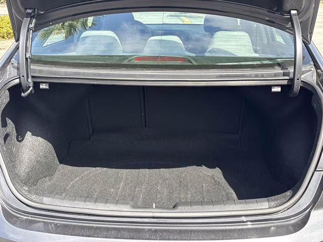 2020 Portofino Gray Hyundai Elantra SE FWD Sedan