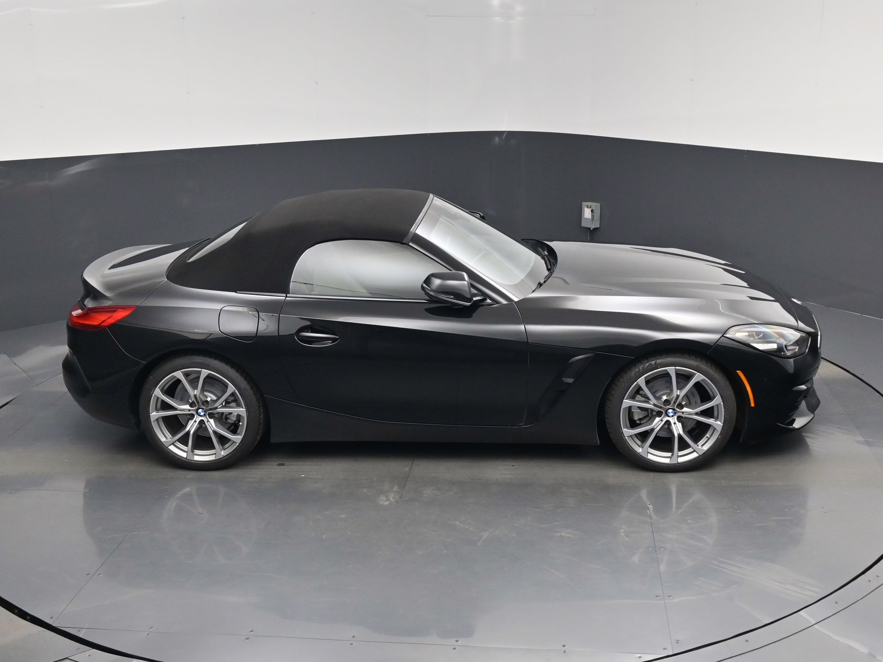2019 Black Sapphire Metallic BMW Z4 sDrive30i RWD Convertible