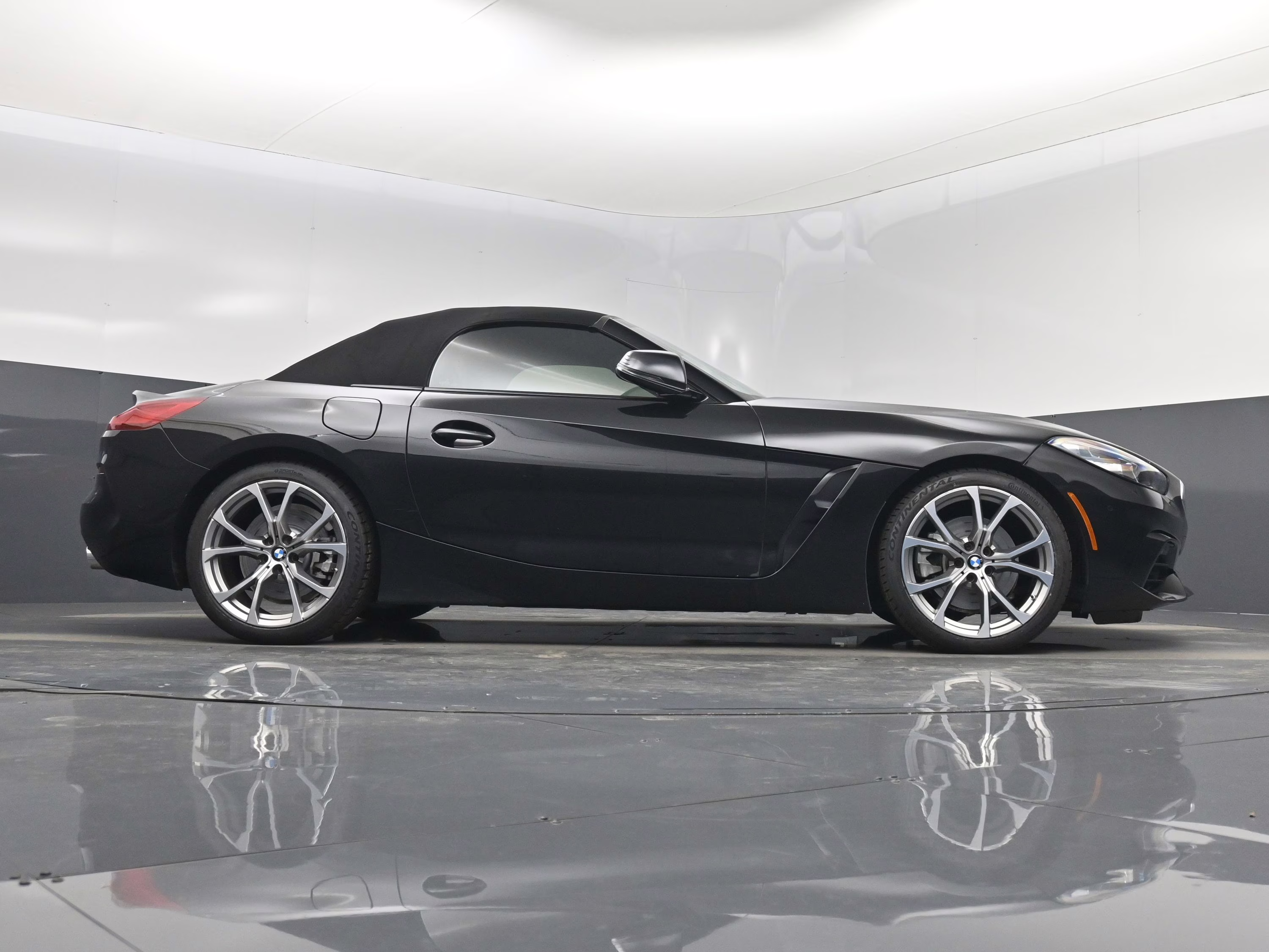2019 Black Sapphire Metallic BMW Z4 sDrive30i RWD Convertible