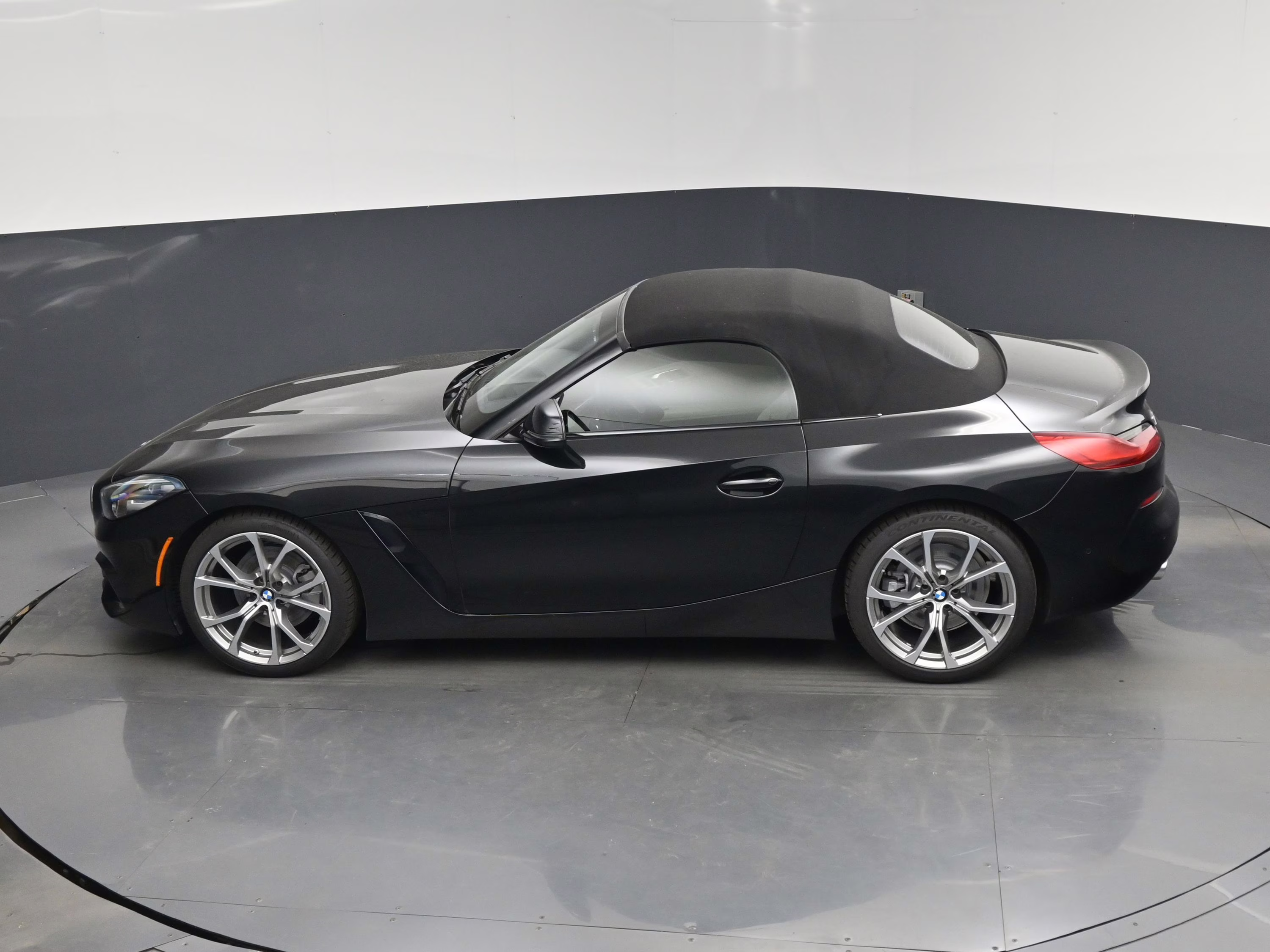 2019 Black Sapphire Metallic BMW Z4 sDrive30i RWD Convertible