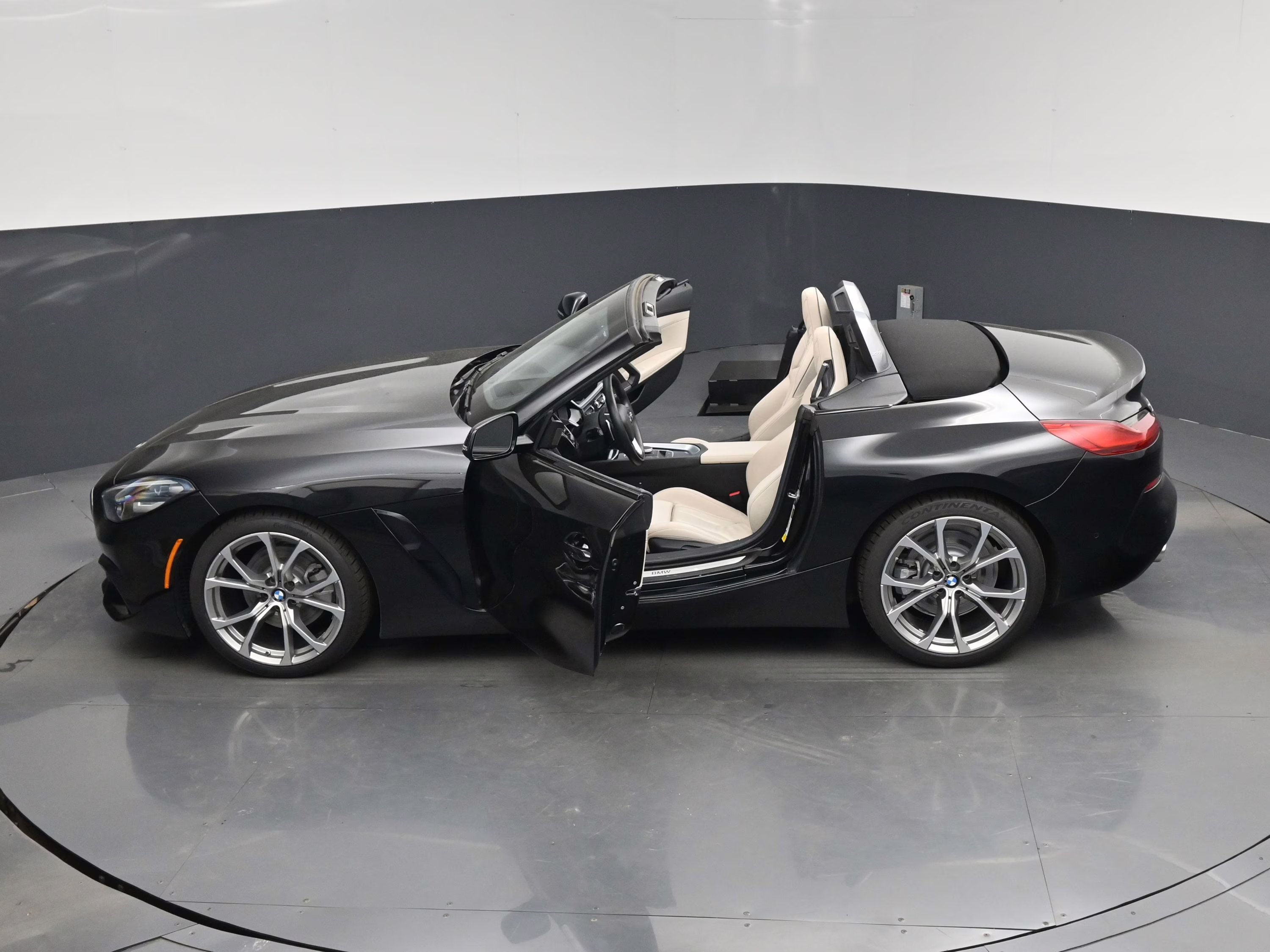 2019 Black Sapphire Metallic BMW Z4 sDrive30i RWD Convertible
