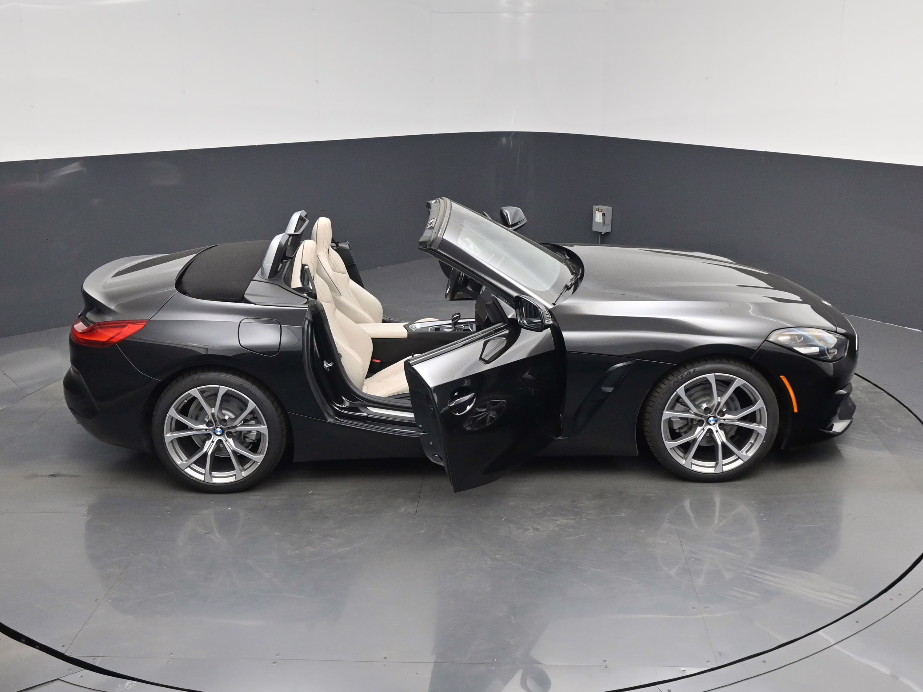 2019 Black Sapphire Metallic BMW Z4 sDrive30i RWD Convertible