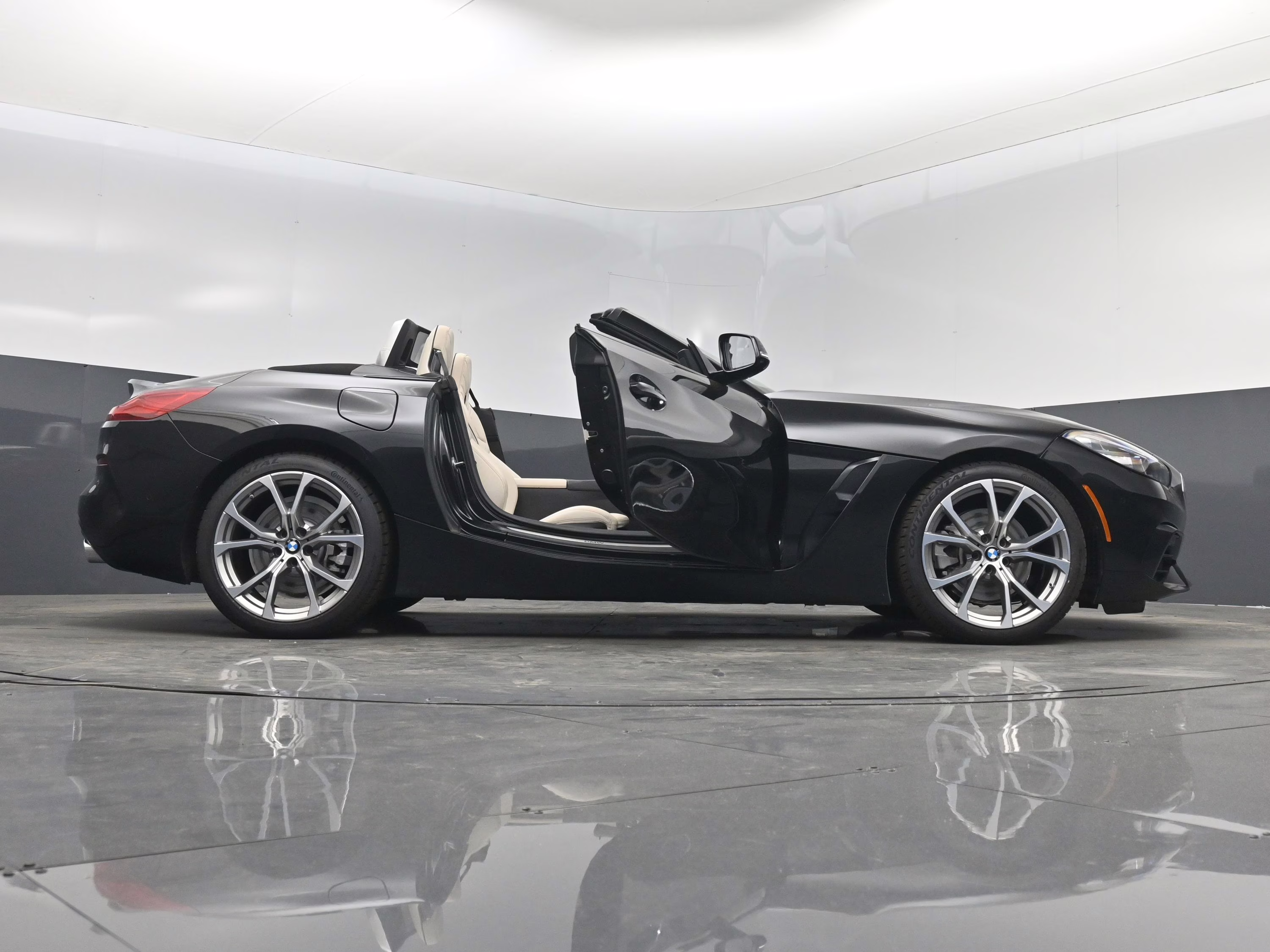 2019 Black Sapphire Metallic BMW Z4 sDrive30i RWD Convertible