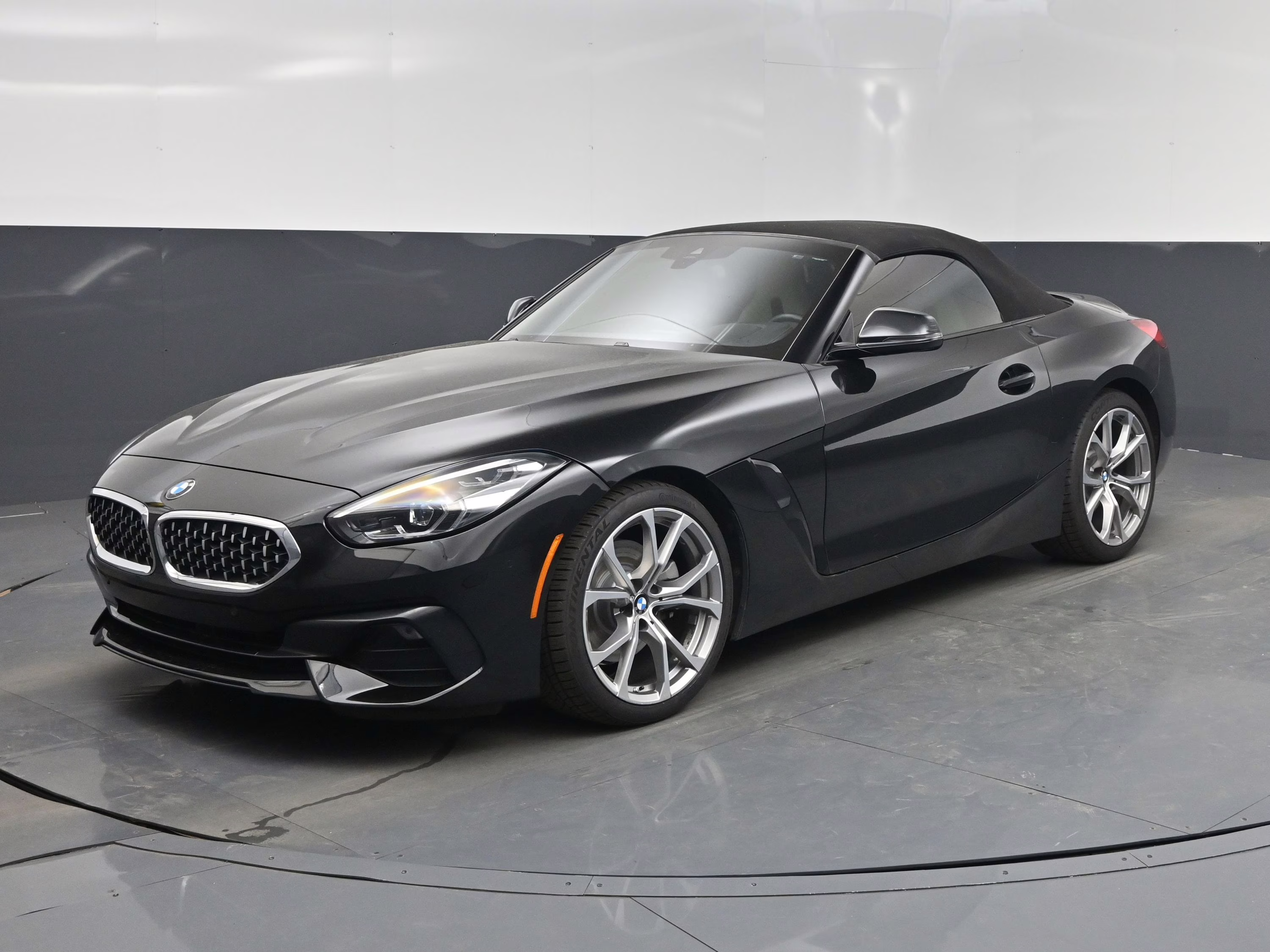 2019 Black Sapphire Metallic BMW Z4 sDrive30i RWD Convertible