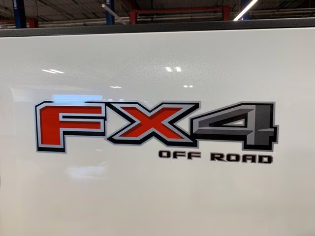 2026 Star White Metallic Tri-Coat Ford Super Duty F-250 SRW Lariat 4X4 Truck