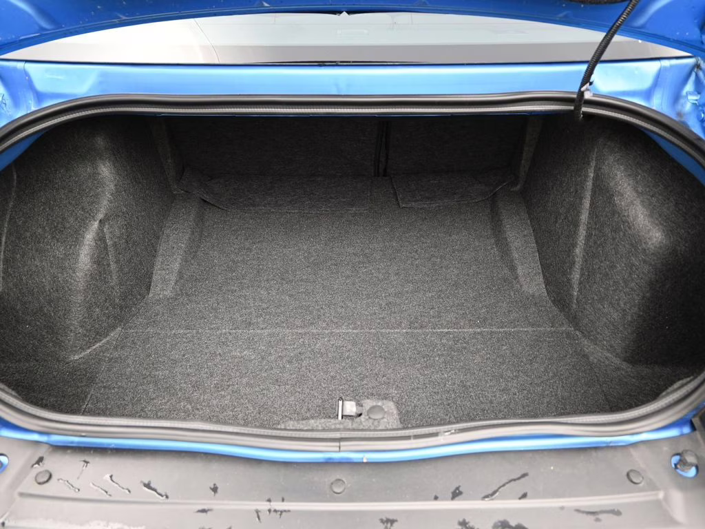 2023 B5 Blue Pearlcoat Dodge Challenger R/T RWD Coupe