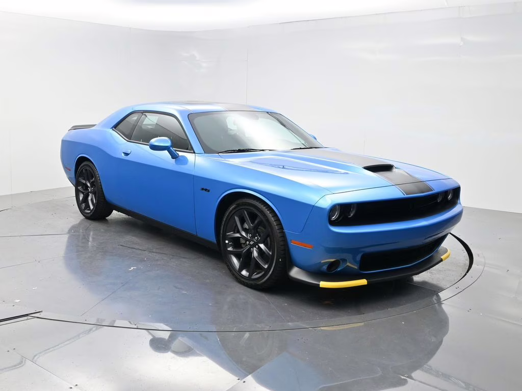 2023 B5 Blue Pearlcoat Dodge Challenger R/T RWD Coupe