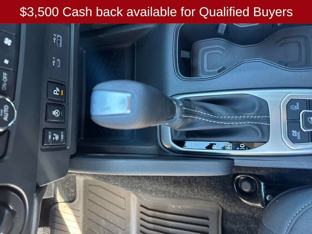 2026 Glacier White Nissan Frontier SV 4X4 Truck