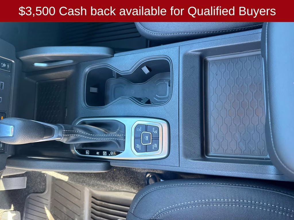 2026 Glacier White Nissan Frontier SV 4X4 Truck