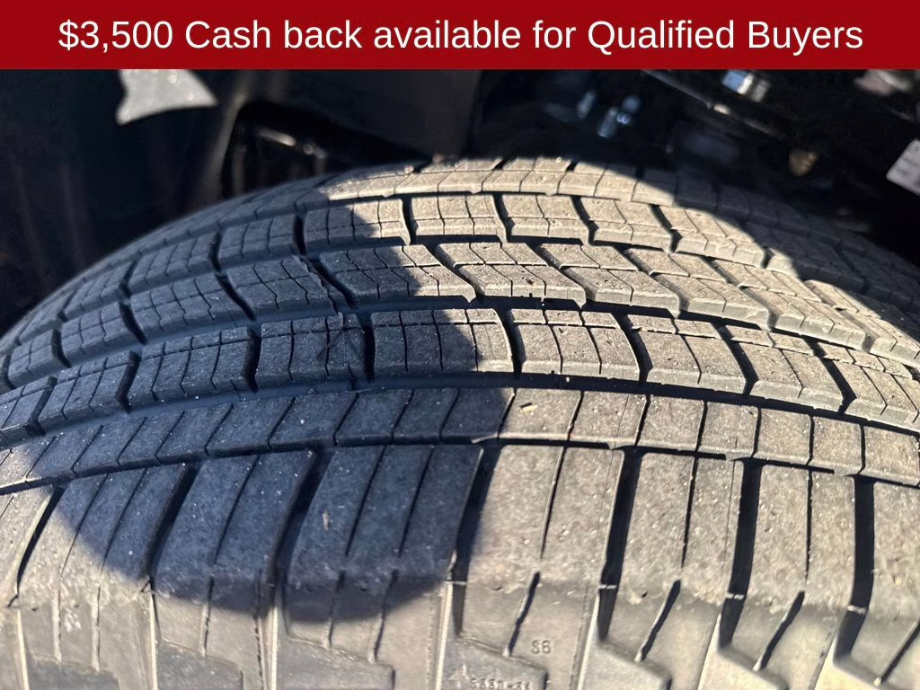 2026 Glacier White Nissan Frontier SV 4X4 Truck