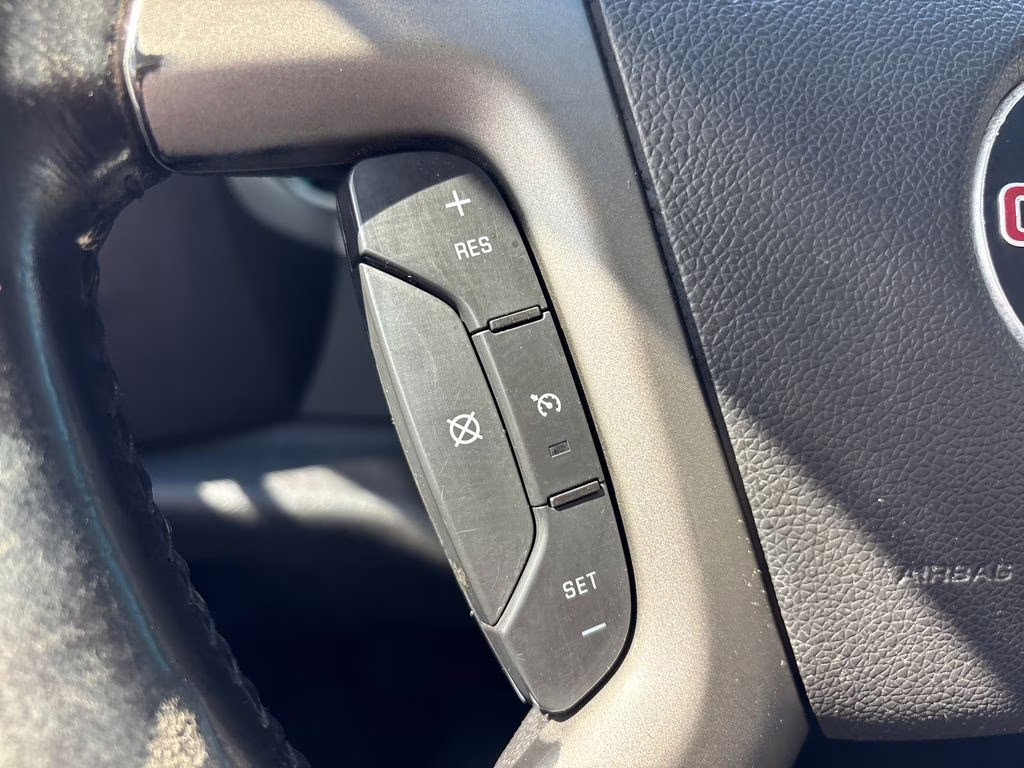 2014 White GMC Sierra 2500HD SLE 4X4 Truck