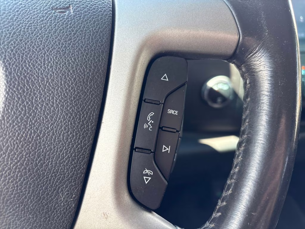 2014 White GMC Sierra 2500HD SLE 4X4 Truck