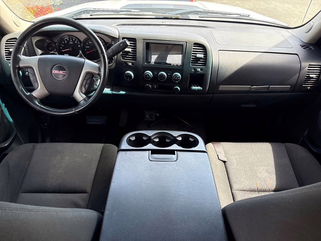 2014 White GMC Sierra 2500HD SLE 4X4 Truck