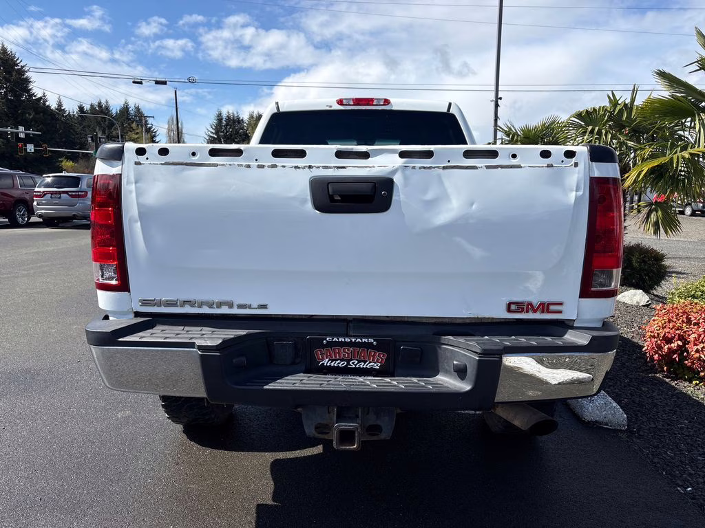 2014 White GMC Sierra 2500HD SLE 4X4 Truck