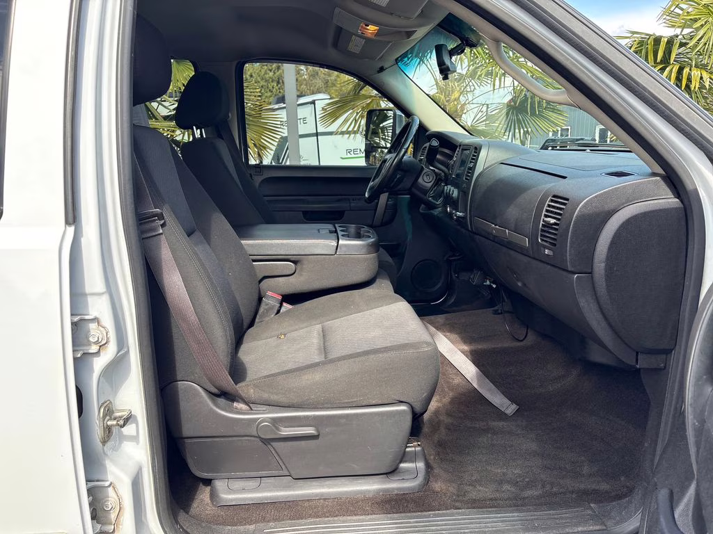 2014 White GMC Sierra 2500HD SLE 4X4 Truck