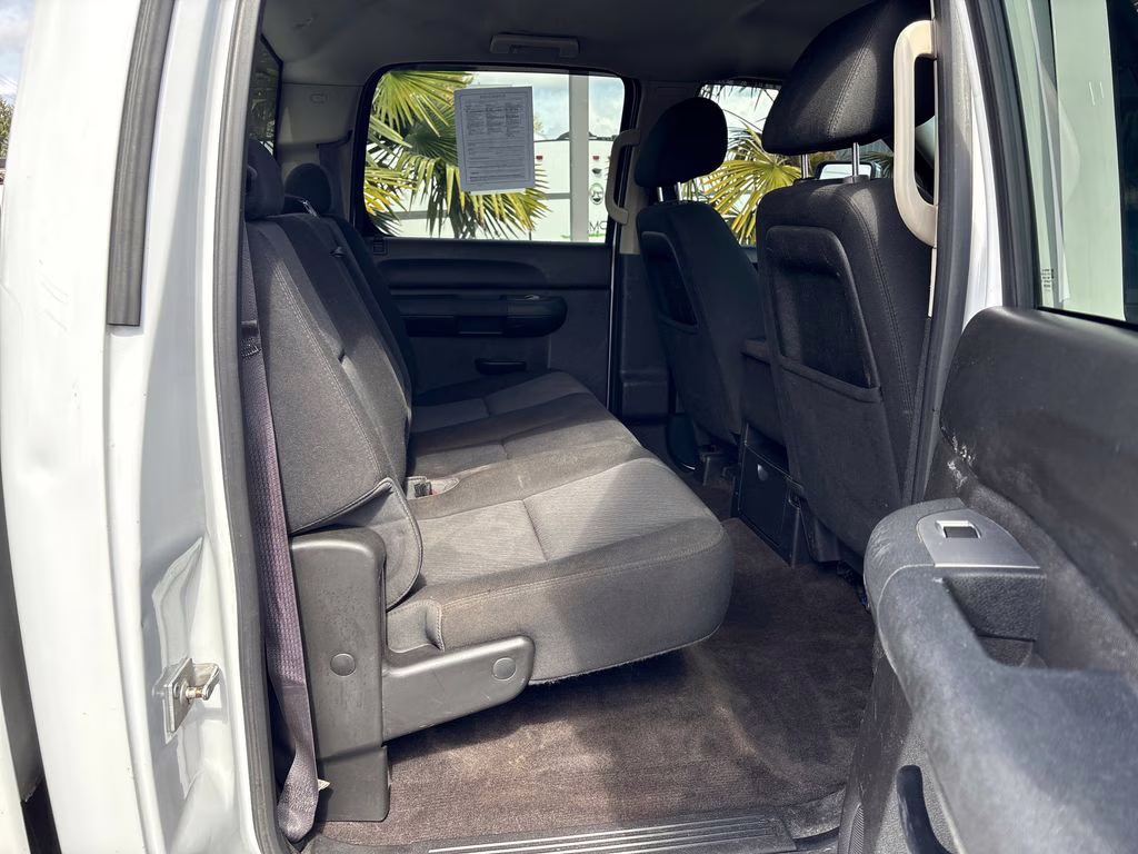 2014 White GMC Sierra 2500HD SLE 4X4 Truck