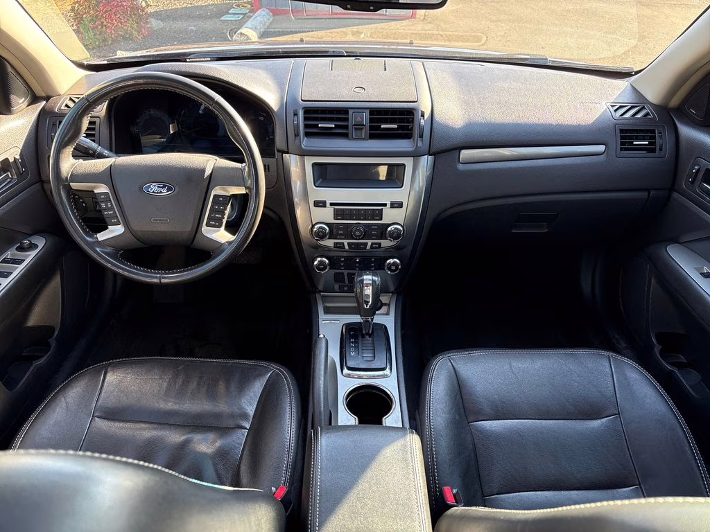 2011 Bordeaux Reserve Metallic Ford Fusion SEL FWD Sedan