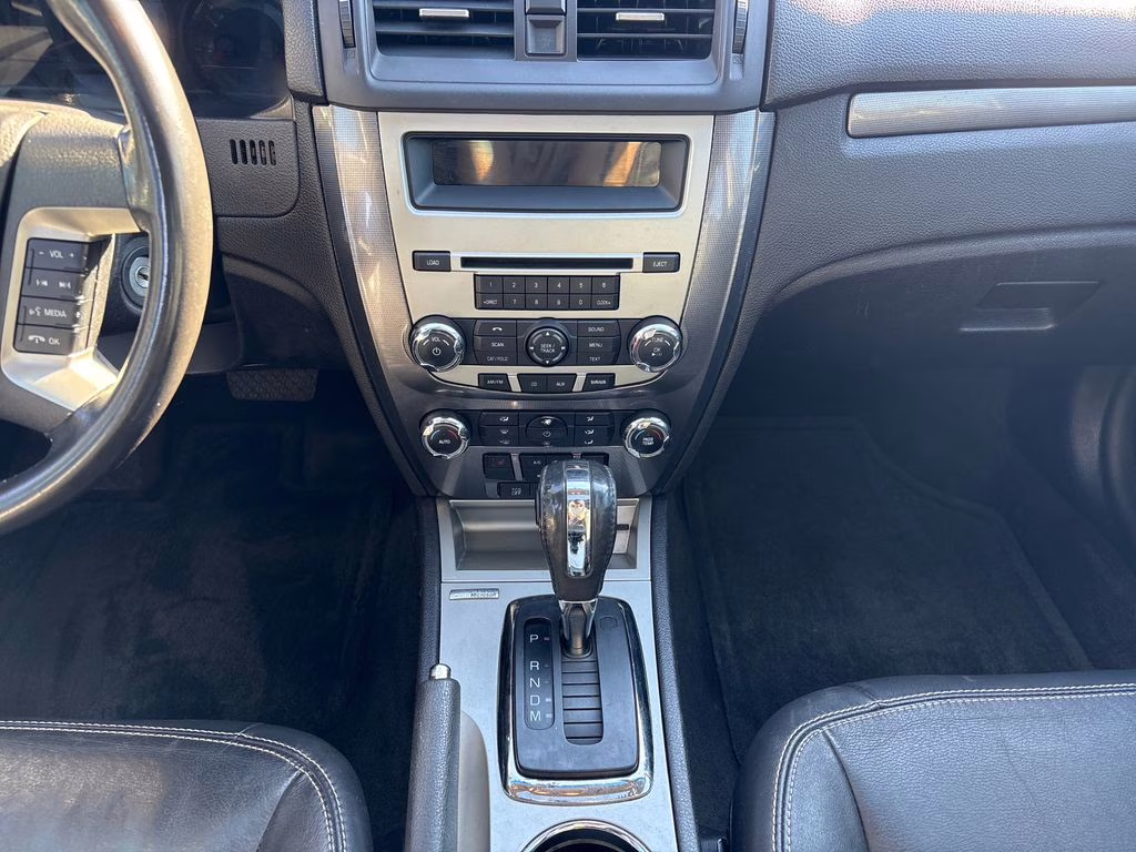 2011 Bordeaux Reserve Metallic Ford Fusion SEL FWD Sedan