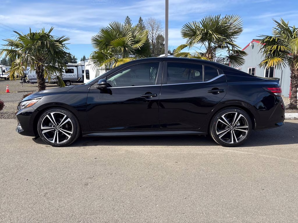 2020 Super Black Nissan Sentra SR FWD Sedan