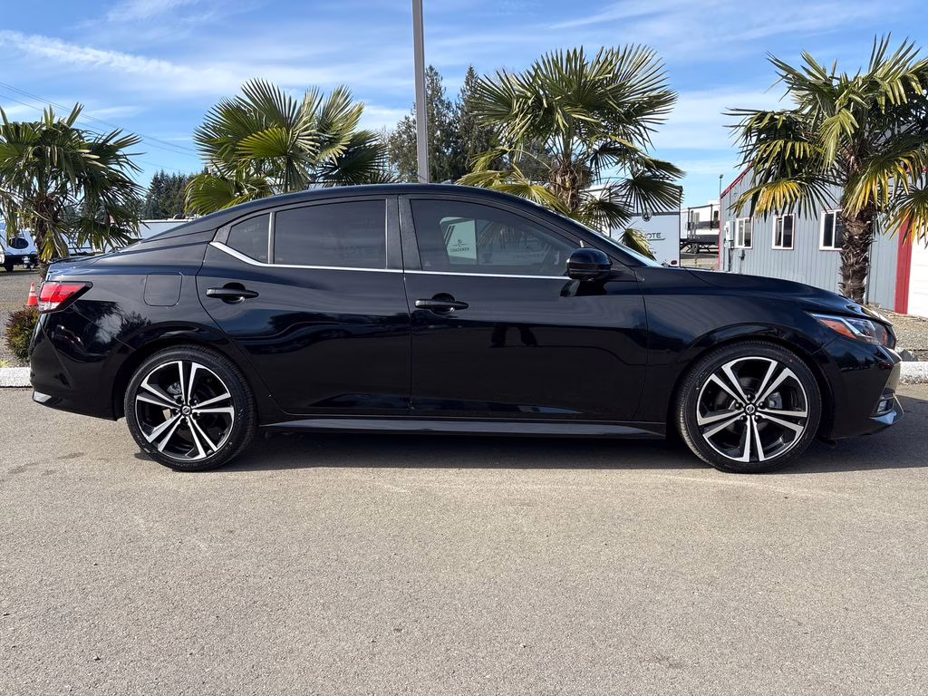 2020 Super Black Nissan Sentra SR FWD Sedan