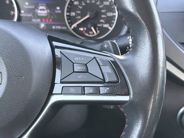 2024 Super Black Clearcoat Nissan Altima 2.5 SR FWD Sedan