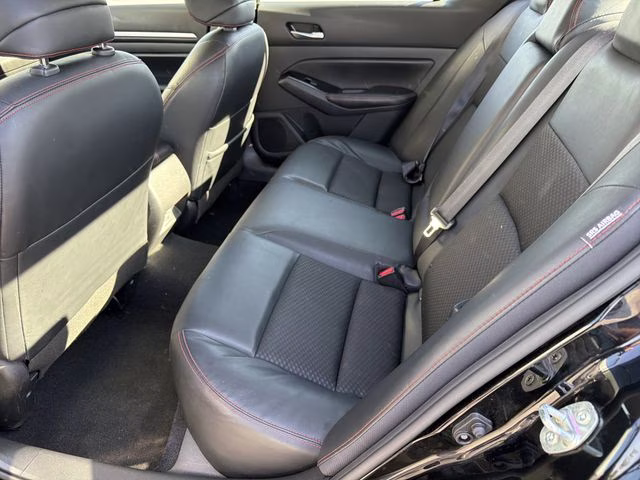 2024 Super Black Clearcoat Nissan Altima 2.5 SR FWD Sedan