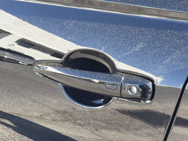 2024 Super Black Clearcoat Nissan Altima 2.5 SR FWD Sedan