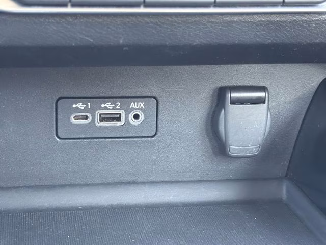 2024 Super Black Clearcoat Nissan Altima 2.5 SR FWD Sedan