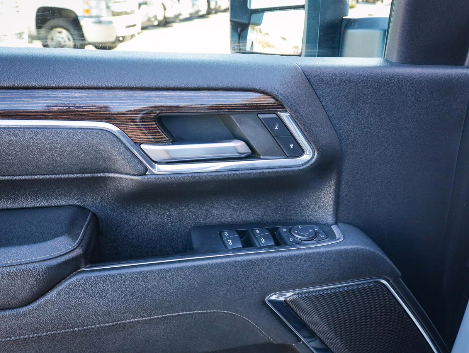 2024 WHITE GMC Sierra 3500HD SLE 4X4 Truck