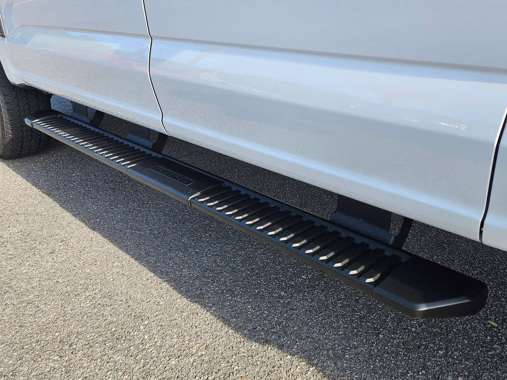 2026 Oxford White Ford Super Duty F-250 SRW XL 4X4 Truck