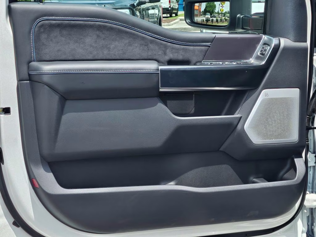 2026 Star White Metallic Tri-Coat Ford Super Duty F-250 SRW Platinum 4X4 Truck