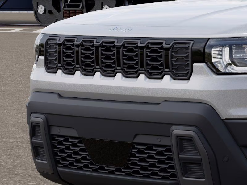 2026 Silver Zynith Clearcoat Jeep Cherokee Limited 4X4 SUV