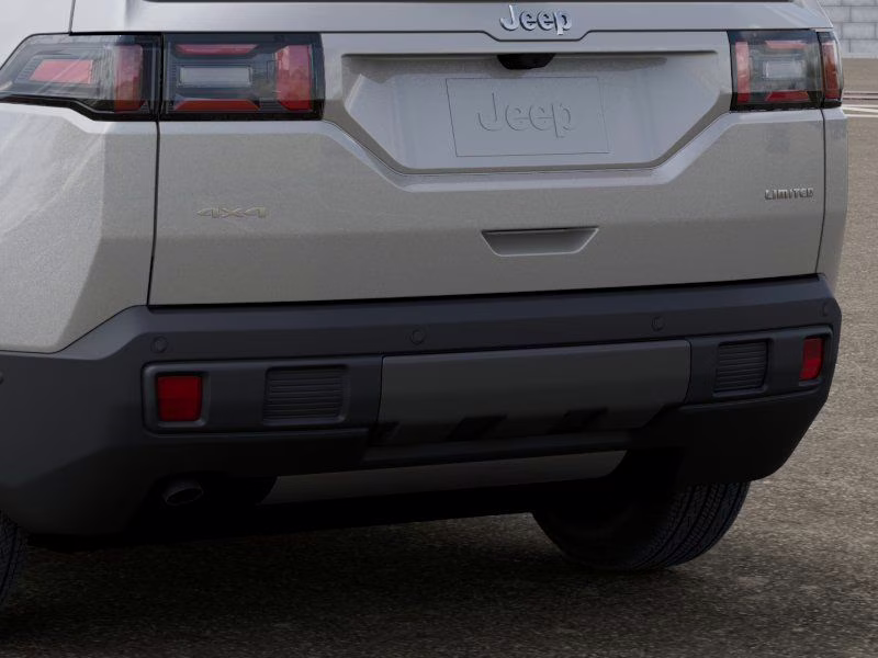 2026 Silver Zynith Clearcoat Jeep Cherokee Limited 4X4 SUV