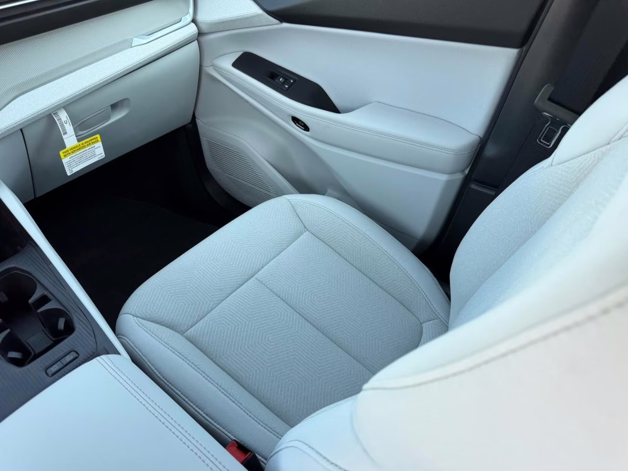 2026 Bright White Clearcoat Jeep Cherokee Laredo 4X4 SUV