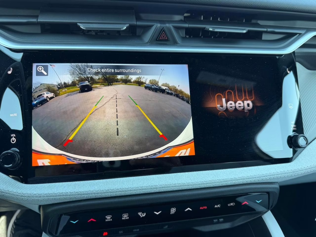 2026 Bright White Clearcoat Jeep Cherokee Laredo 4X4 SUV