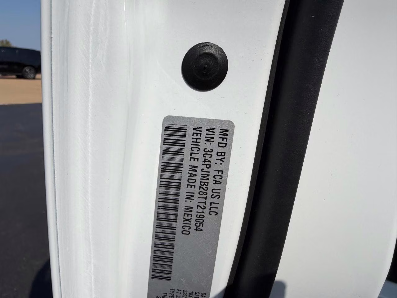 2026 Bright White Clearcoat Jeep Cherokee Laredo 4X4 SUV