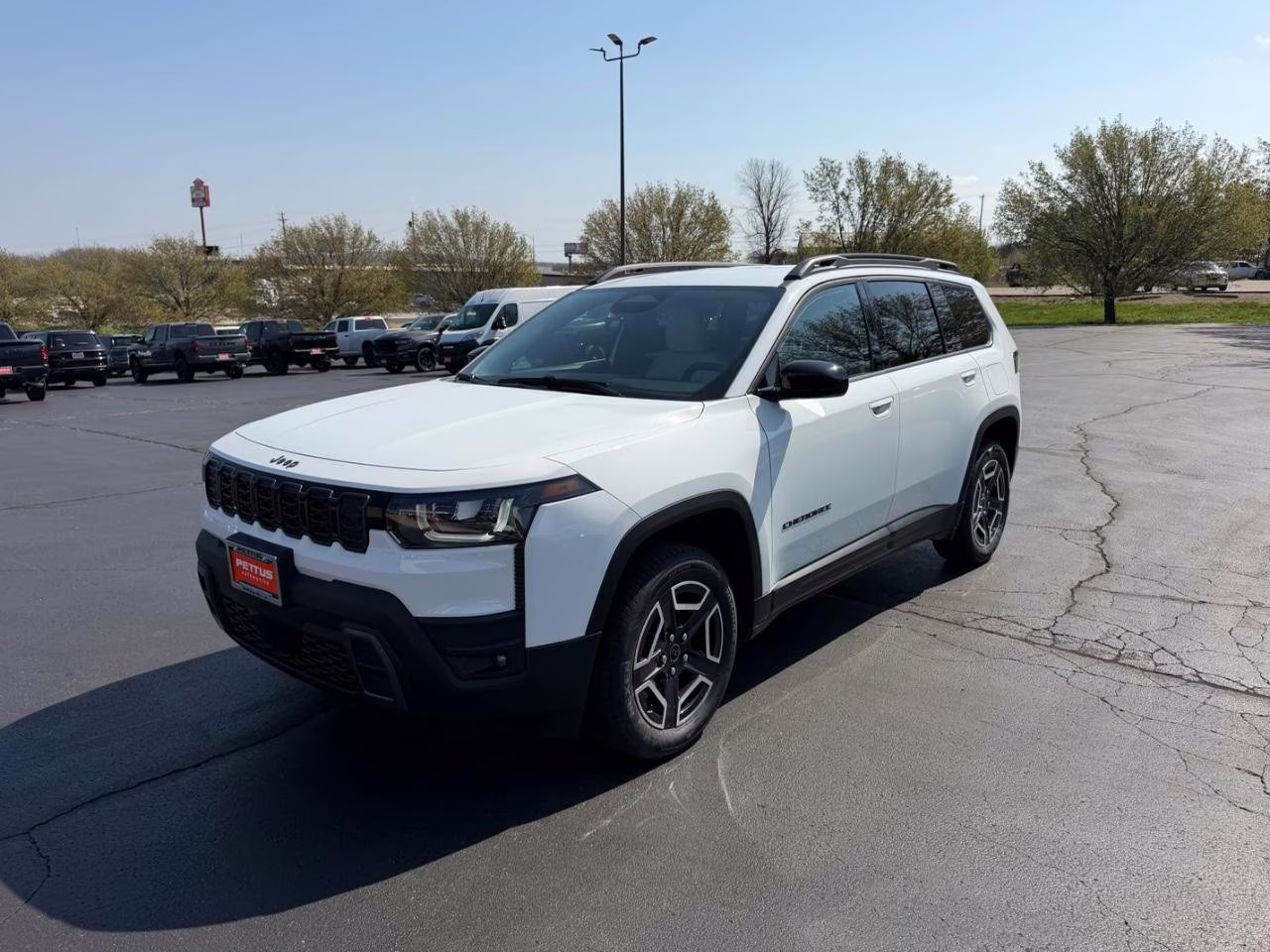 2026 Bright White Clearcoat Jeep Cherokee Laredo 4X4 SUV