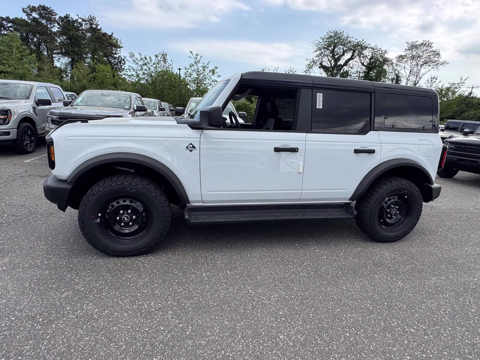 2026 Oxford White Ford Bronco Outer Banks 4 Door 4x4 4X4 SUV