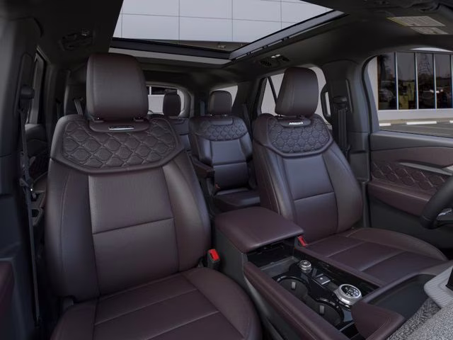 2026 Star White Metallic Tri-Coat Ford Explorer Platinum 4X4 SUV