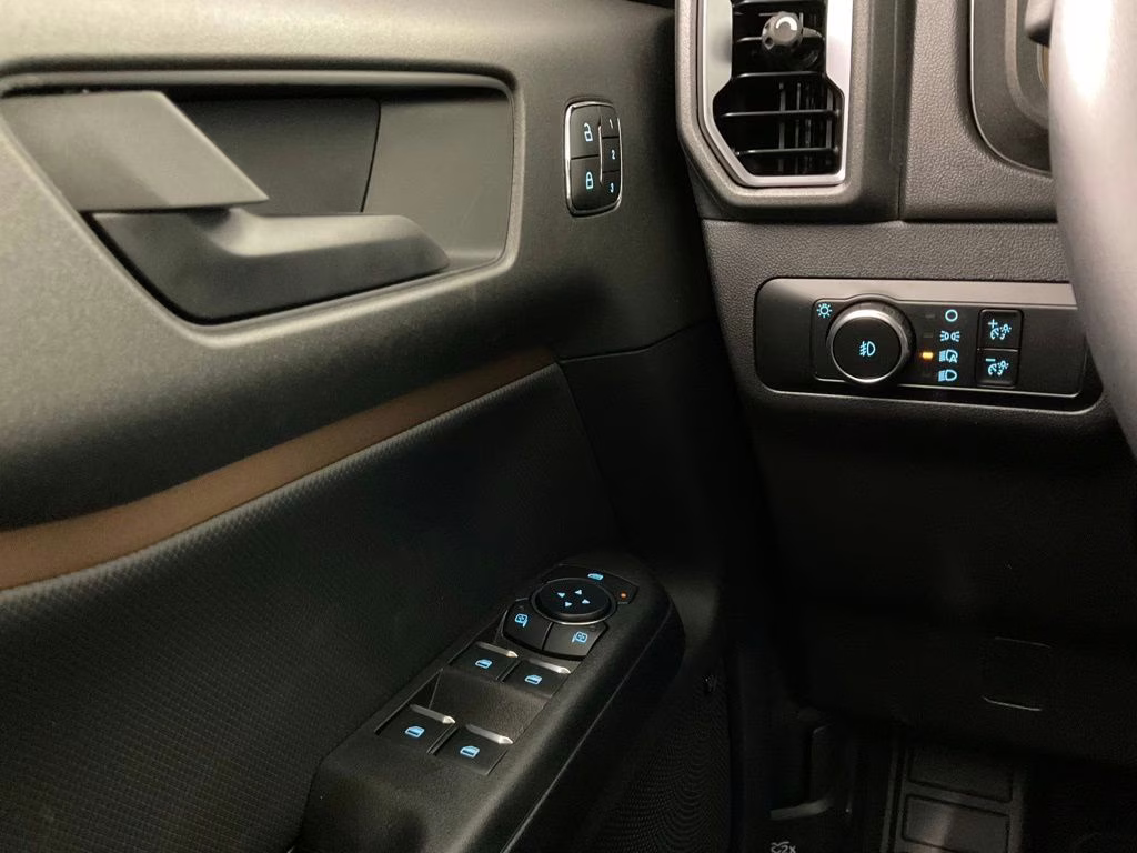 2026 Oxford White Ford Bronco Sport Outer Banks 4X4 SUV