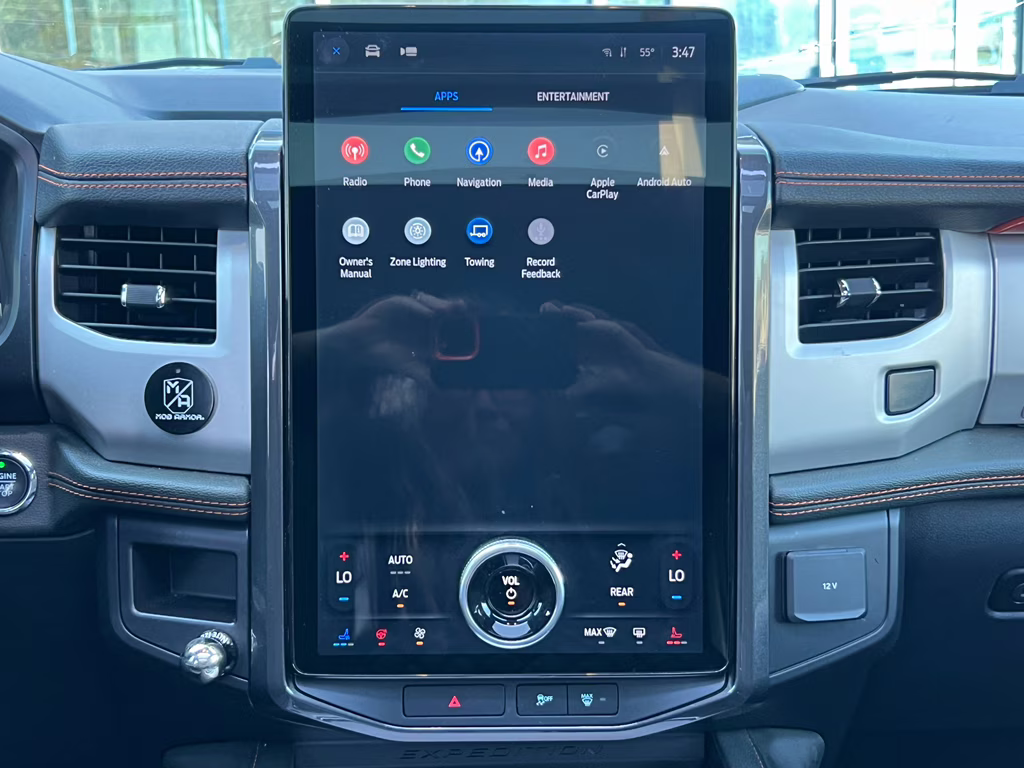 2022 Forged Green Metallic Ford Expedition Timberline 4X4 SUV